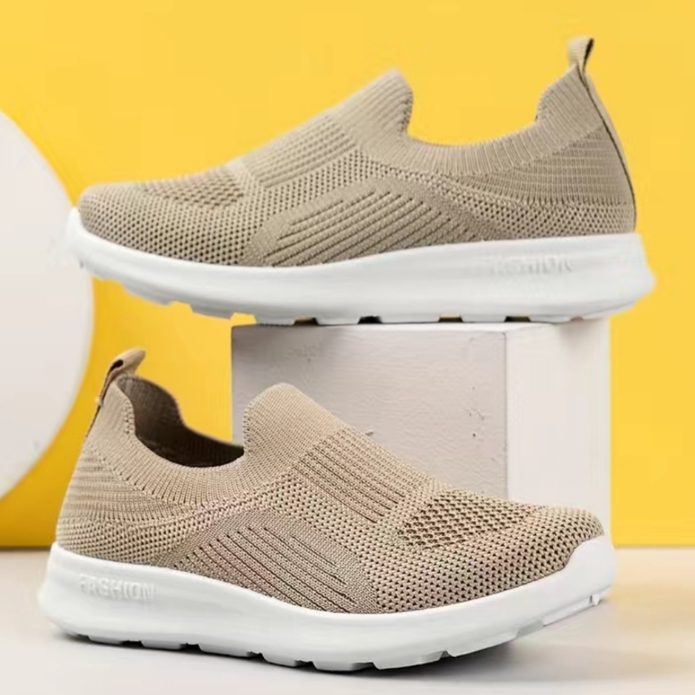 Sneakers,lightweight mesh. Size 1.5 Big kid